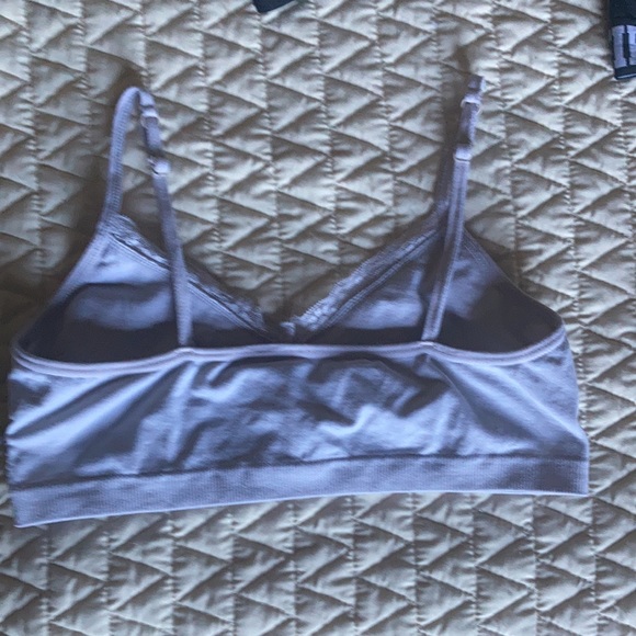 Assorted bras for girls - Picture 3 of 9